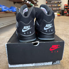 Load image into Gallery viewer, Jordan Reimagined Metallic 5s Size 10.5
