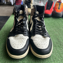 Load image into Gallery viewer, Jordan Mocha 1s Size 12
