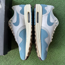 Load image into Gallery viewer, Nike Patta Waves Noise Aqua Air Max 1s Size 11.5

