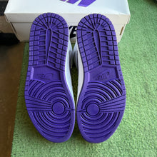 Load image into Gallery viewer, Jordan Metallic Purple 1s Size 9.5W/8M
