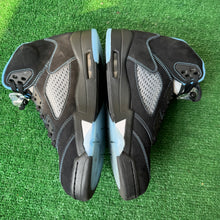 Load image into Gallery viewer, Jordan University Blue 5s Size 9
