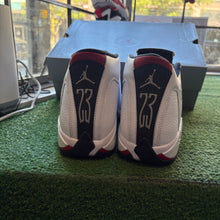 Load image into Gallery viewer, Jordan Black Toe 14s Size 9.5
