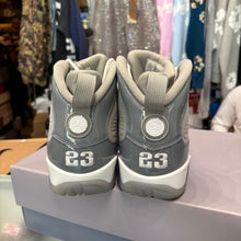 Load image into Gallery viewer, Jordan Cool Grey 9s Size 11.5
