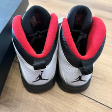 Load image into Gallery viewer, Jordan Double Nickel 10s Size 9
