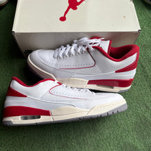 Load image into Gallery viewer, Jordan Chicago 2/3s Size 13
