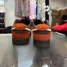 Load image into Gallery viewer, Nike Red Panda Low Dunks Size 11
