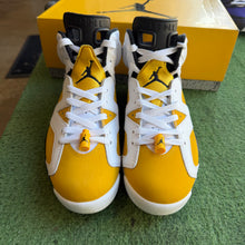 Load image into Gallery viewer, Jordan Yellow Ochre 6s Size 8
