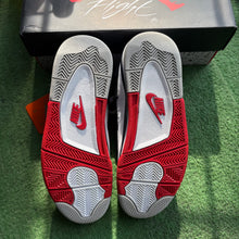 Load image into Gallery viewer, Jordan Fire Red 4s Size 9
