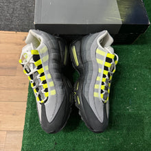 Load image into Gallery viewer, Nike OG Neon Air Max 95s Size 9
