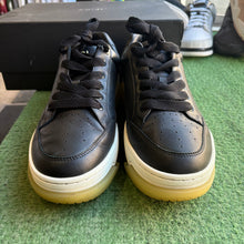Load image into Gallery viewer, Amiri Low Sneakers Size 43
