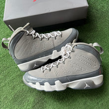Load image into Gallery viewer, Jordan Cool Grey 9s Size 8.5
