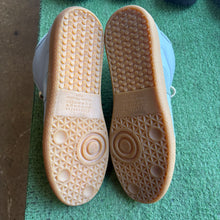 Load image into Gallery viewer, Maison Margiela High Gats Size 42

