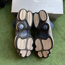 Load image into Gallery viewer, Jordan Flint 13s Size 9
