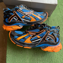 Load image into Gallery viewer, Balenciaga Runners Size 46
