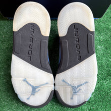 Load image into Gallery viewer, Jordan UNC 5s Size 11
