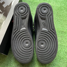 Load image into Gallery viewer, Nike Supreme Black Air Force 1s Size 10.5
