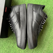 Load image into Gallery viewer, Nike Supreme Air Force 1s Size 10
