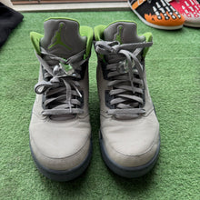 Load image into Gallery viewer, Jordan Green Bean 5s Size 9.5
