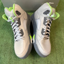Load image into Gallery viewer, Jordan Green Bean 5s Size 10.5
