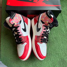 Load image into Gallery viewer, Jordan Spider Man 1s Size 9
