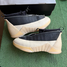 Load image into Gallery viewer, Jordan Muslin 15-23REs Size 10.5
