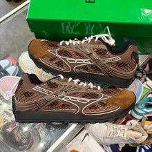 Load image into Gallery viewer, Bottega Orbits Size 42
