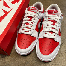 Load image into Gallery viewer, Nike Championship Low Dunks Size 8.5

