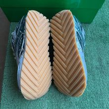 Load image into Gallery viewer, Bottega Veneta Orbit Sneakers Size 40
