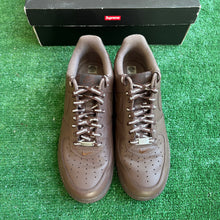 Load image into Gallery viewer, Nike Supreme Brown Air Force 1s Size 9
