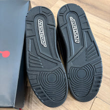Load image into Gallery viewer, Jordan Black Cat 3s Size 12
