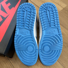 Load image into Gallery viewer, Jordan University Blue 1s Size 8
