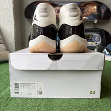 Load image into Gallery viewer, Jordan Neapolitan 11s Size 11.5W/10M
