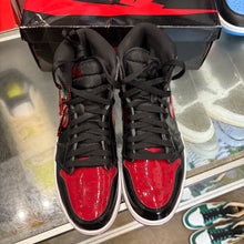 Load image into Gallery viewer, Jordan Patent Bred 1s Size 9
