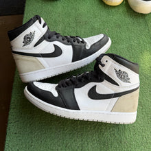 Load image into Gallery viewer, Jordan Bleached Coral 1s Size 11.5
