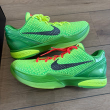 Load image into Gallery viewer, Nike Kobe Grinch Protro 6s Size 10.5
