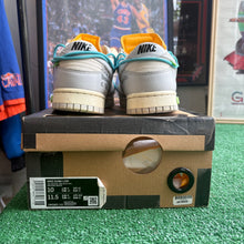 Load image into Gallery viewer, Nike Off White Lot 2 Low Dunks Size 10
