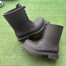 Load image into Gallery viewer, Balenciaga Steroid Boots Size 44
