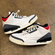 Load image into Gallery viewer, Jordan Fire Red Denim 3s Size 9
