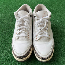 Load image into Gallery viewer, Jordan Neapolitan 3s Size 11.5W/10M

