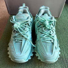 Load image into Gallery viewer, Balenciaga Tracks Size 43

