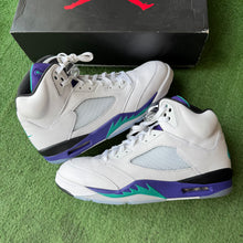 Load image into Gallery viewer, Jordan Grape 5 Size 13
