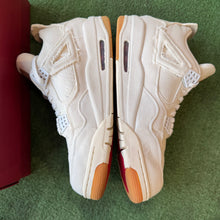 Load image into Gallery viewer, Jordan Levi’s Cream 4s Size 12
