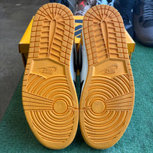 Load image into Gallery viewer, Jordan Taxi 1s Size 8.5
