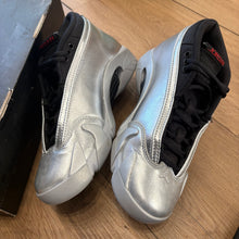 Load image into Gallery viewer, Jordan Metallic Silver 14s Size 7.5W/6M

