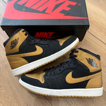 Load image into Gallery viewer, Jordan Melo PE 1s Size 10
