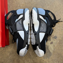 Load image into Gallery viewer, Nike Cool Blue Black Air Trainer Huaraches Size 9.5
