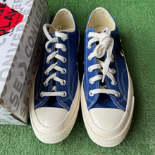 Load image into Gallery viewer, Converse CDG Chuck Taylor Lows Size 8
