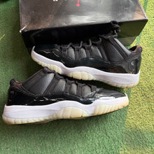 Load image into Gallery viewer, Jordan 72-10 Low 11s Size 12
