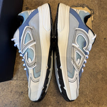 Load image into Gallery viewer, Dior B30s Size 40
