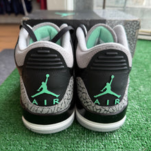 Load image into Gallery viewer, Jordan Green Glow 3s Size 9
